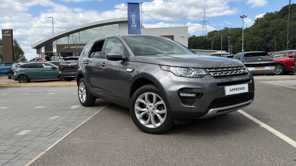 Land Rover Discovery Sport 2.0 TD4 180 HSE 5dr Auto Diesel Station Wagon - Image 43
