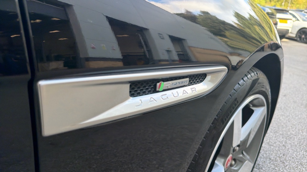 Jaguar XE 2.0 Ingenium R-Sport 4dr Auto Petrol Saloon - Image 20