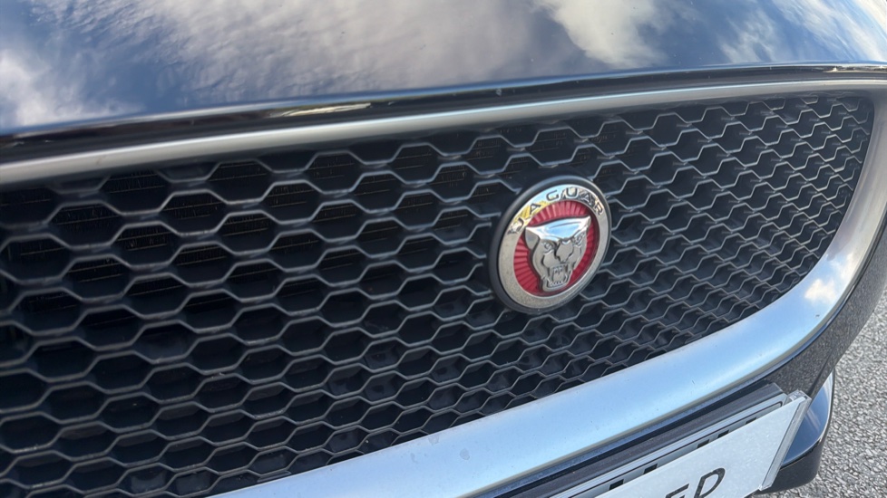 Jaguar XE 2.0 Ingenium R-Sport 4dr Auto Petrol Saloon - Image 21