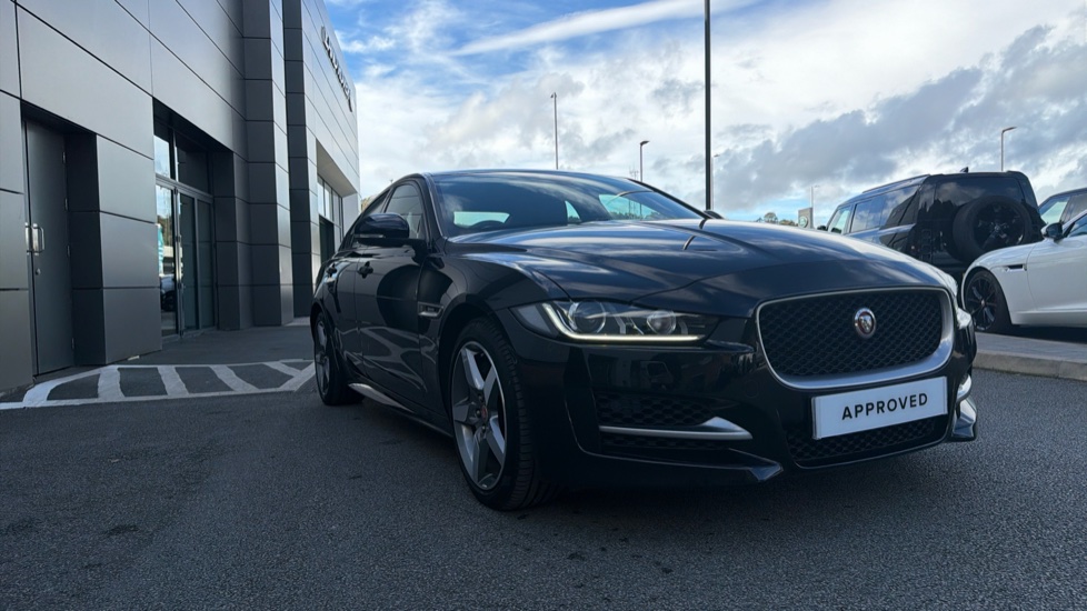 Jaguar XE 2.0 Ingenium R-Sport 4dr Auto Petrol Saloon - Image 40