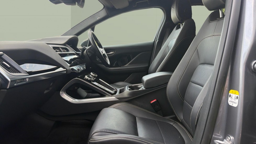 Jaguar I-Pace 294kW EV400 Black 90kWh 5dr Auto [11kW Charger] Electric Estate - Image 3