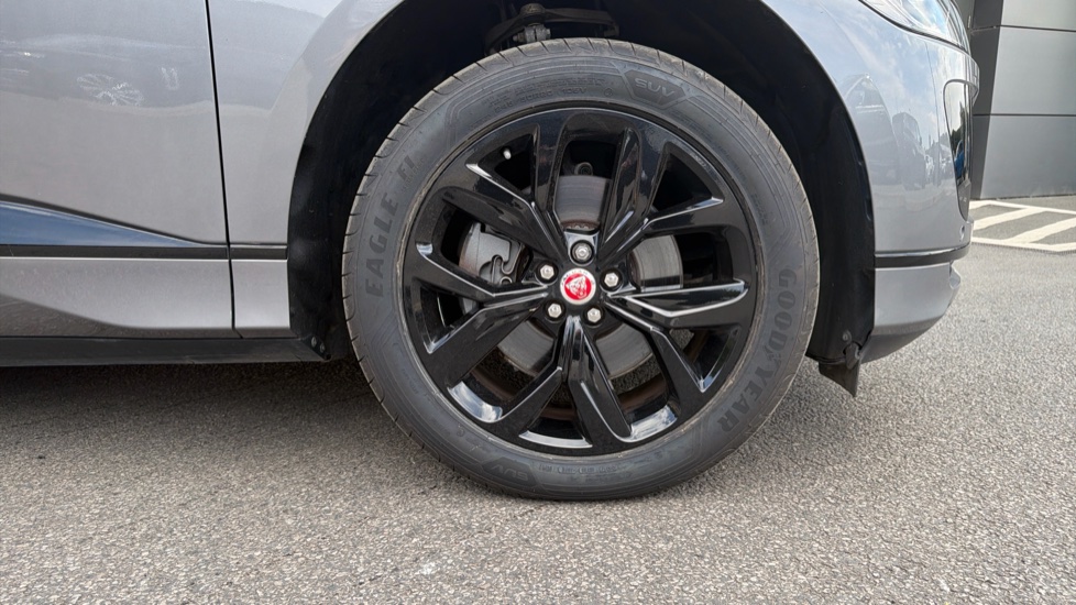 Jaguar I-Pace 294kW EV400 Black 90kWh 5dr Auto [11kW Charger] Electric Estate - Image 8