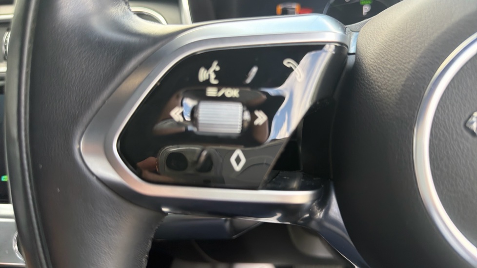 Jaguar I-Pace 294kW EV400 Black 90kWh 5dr Auto [11kW Charger] Electric Estate - Image 26