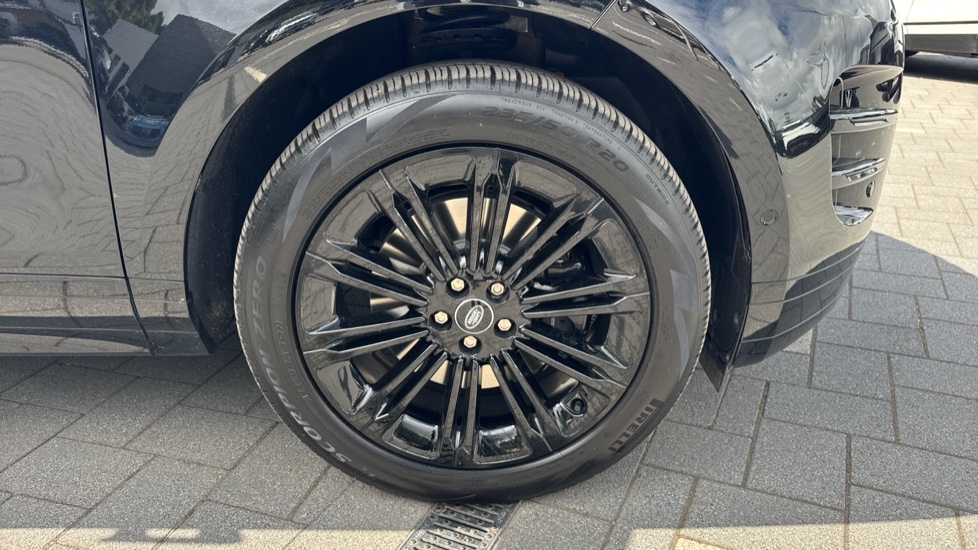 Land Rover Range Rover Evoque 2.0 D200 Edition 5dr Auto Diesel Hatchback - Image 8