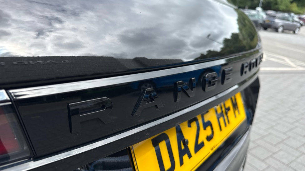 Land Rover Range Rover Evoque 2.0 D200 Edition 5dr Auto Diesel Hatchback - Image 20