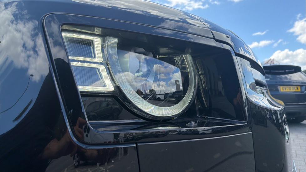 Land Rover Defender 3.0 D250 XS Edition 110 5dr Auto Diesel Estate - Image 43