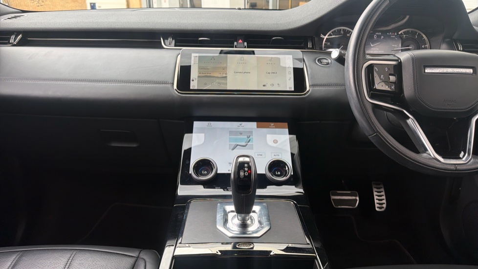 Land Rover Range Rover Evoque 2.0 D200 R-Dynamic HSE 5dr Auto Diesel Hatchback - Image 14