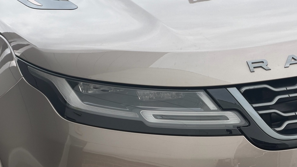 Land Rover Range Rover Evoque 2.0 D200 R-Dynamic HSE 5dr Auto Diesel Hatchback - Image 17