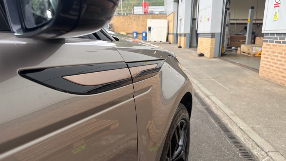 Land Rover Range Rover Evoque 2.0 D200 R-Dynamic HSE 5dr Auto Diesel Hatchback - Image 23