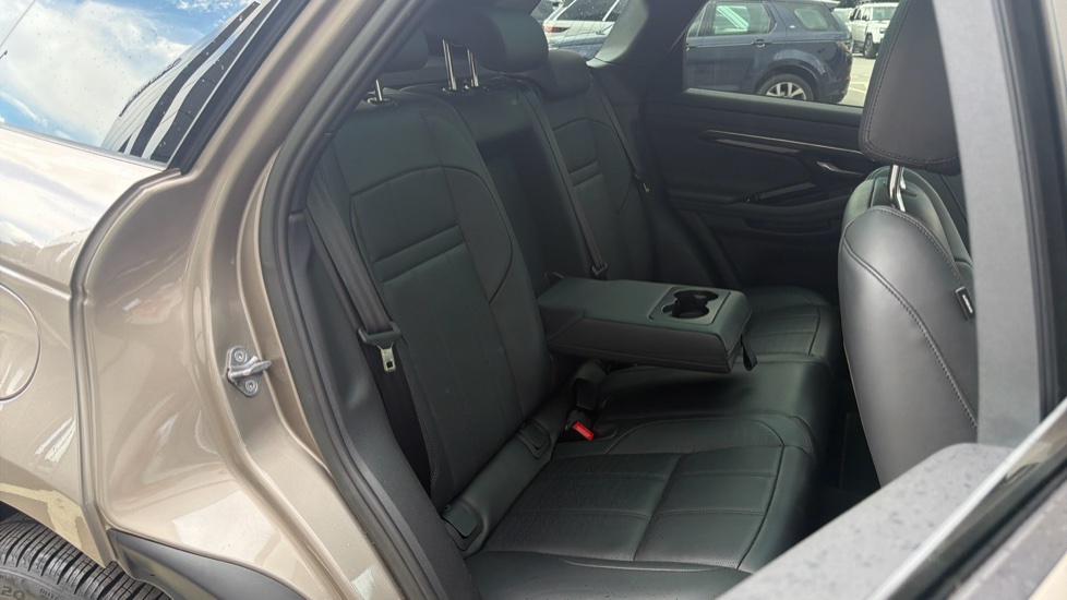 Land Rover Range Rover Evoque 2.0 D200 R-Dynamic HSE 5dr Auto Diesel Hatchback - Image 40