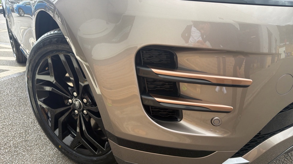 Land Rover Range Rover Evoque 2.0 D200 R-Dynamic HSE 5dr Auto Diesel Hatchback - Image 45
