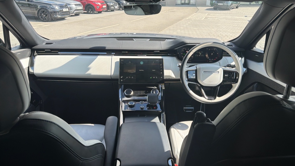 Land Rover Range Rover Sport 3.0 D300 Dynamic SE 5dr Auto Diesel Estate - Image 9