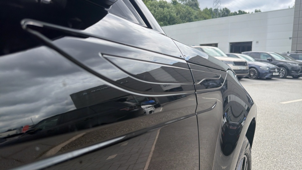 Land Rover Range Rover Evoque 2.0 D200 Evoque Edition 5dr Auto Diesel Hatchback - Image 24