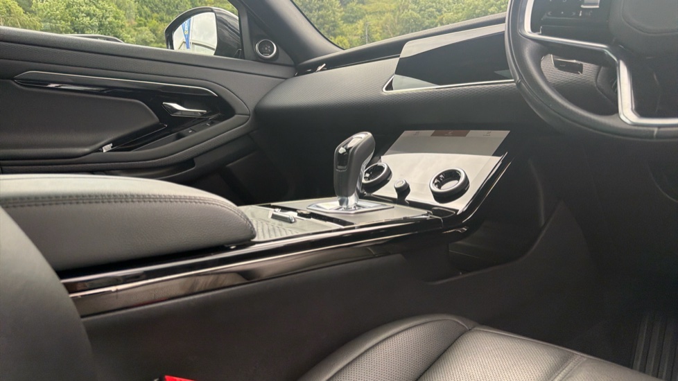 Land Rover Range Rover Evoque 2.0 D200 Evoque Edition 5dr Auto Diesel Hatchback - Image 42
