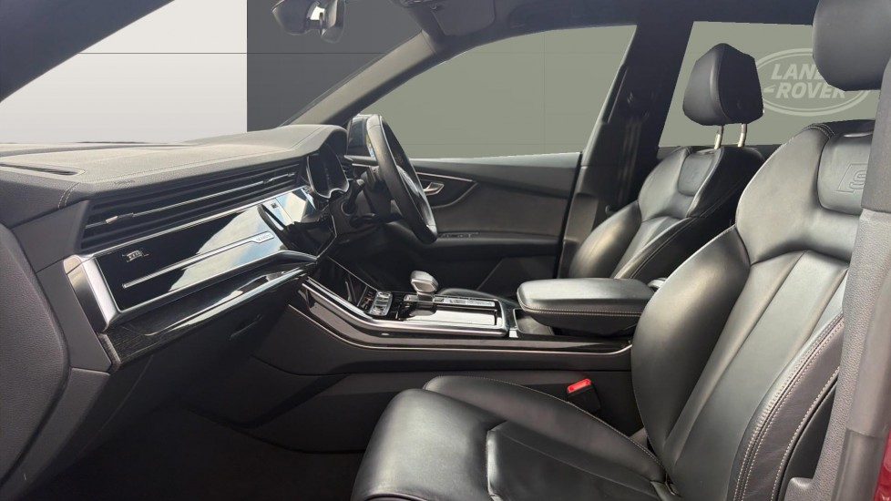 Audi Q8 50 TDI Quattro Black Edition 5dr Tiptronic Diesel Estate - Image 3