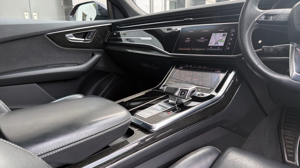 Audi Q8 50 TDI Quattro Black Edition 5dr Tiptronic Diesel Estate - Image 23