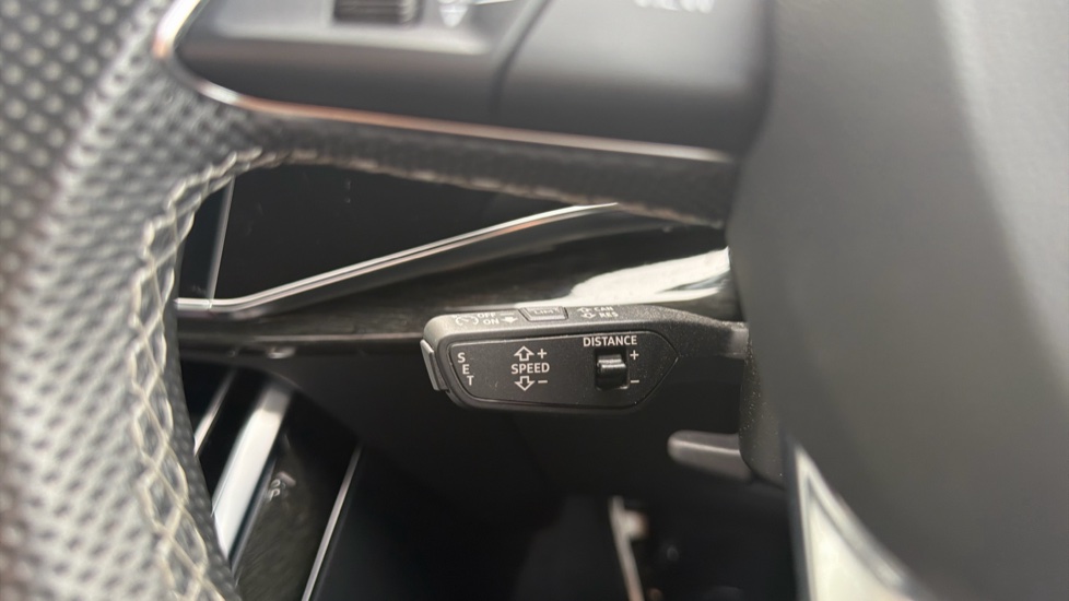 Audi Q8 50 TDI Quattro Black Edition 5dr Tiptronic Diesel Estate - Image 35