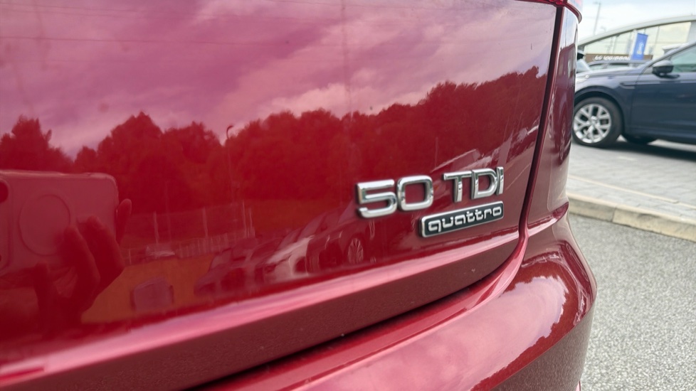 Audi Q8 50 TDI Quattro Black Edition 5dr Tiptronic Diesel Estate - Image 37