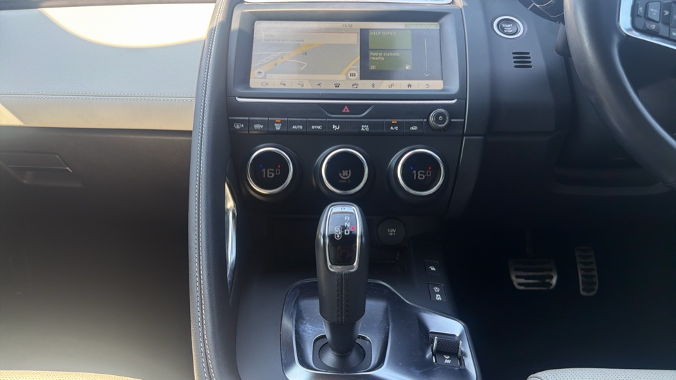 Jaguar E-Pace 2.0d [180] R-Dynamic SE 5dr Auto Diesel Estate - Image 14