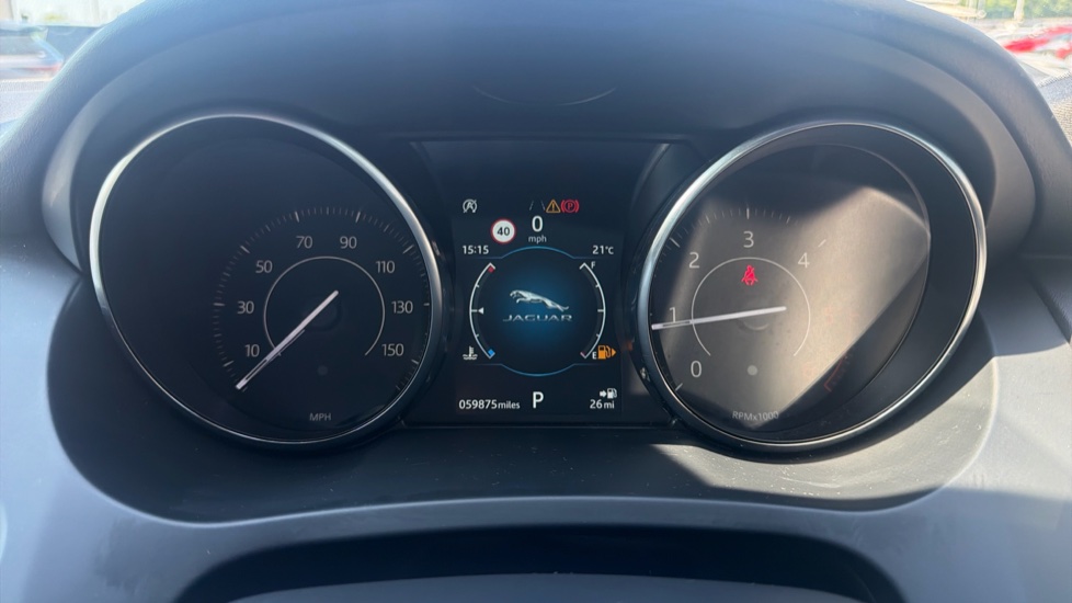 Jaguar E-Pace 2.0d [180] R-Dynamic SE 5dr Auto Diesel Estate - Image 16