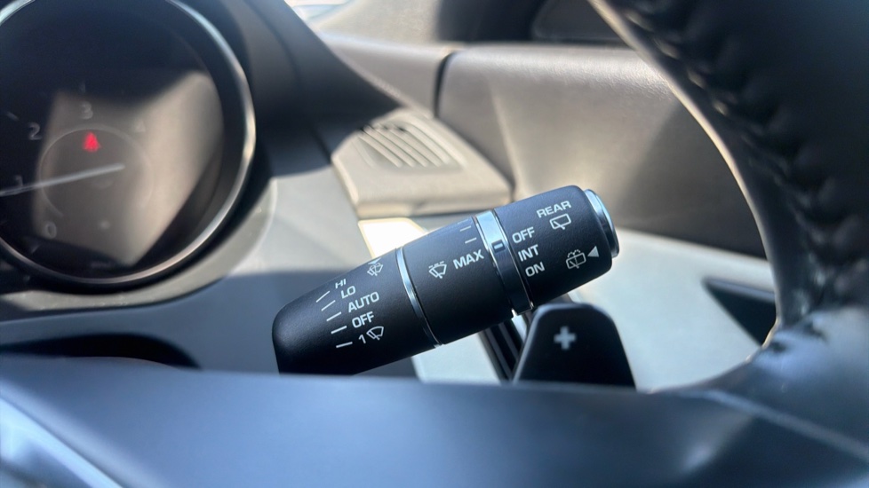 Jaguar E-Pace 2.0d [180] R-Dynamic SE 5dr Auto Diesel Estate - Image 20