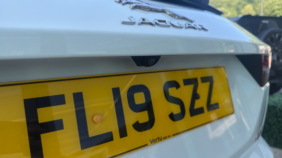 Jaguar E-Pace 2.0d [180] R-Dynamic SE 5dr Auto Diesel Estate - Image 36