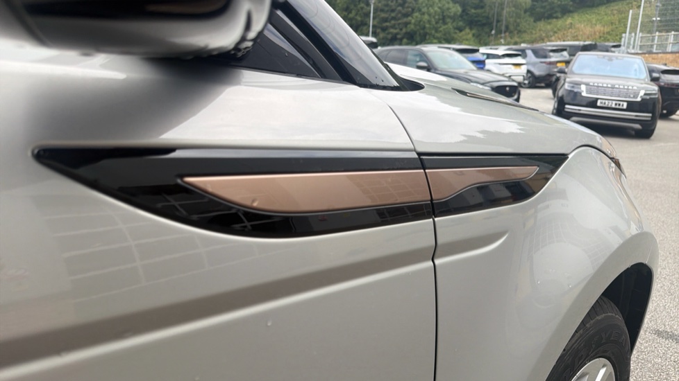 Land Rover Range Rover Evoque 2.0 P250 R-Dynamic S 5dr Auto Petrol Hatchback - Image 23