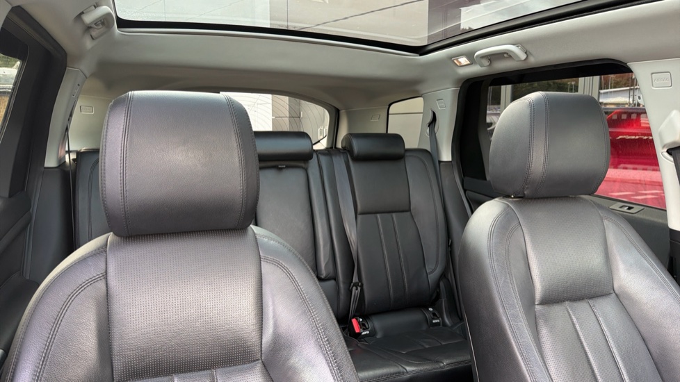 Land Rover Discovery Sport 2.0 TD4 180 HSE 5dr Auto Diesel Station Wagon - Image 38
