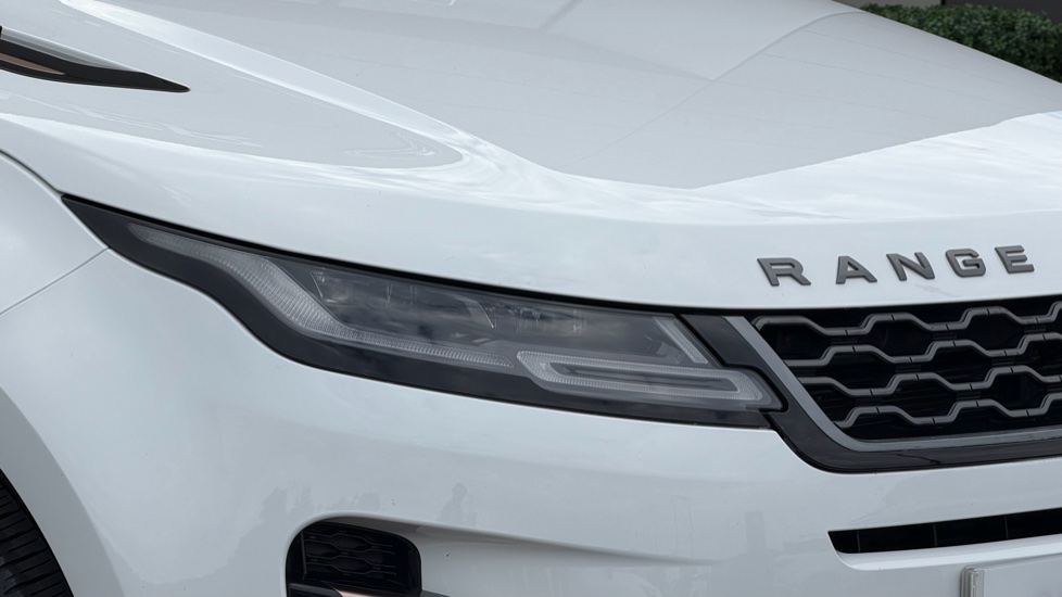 Land Rover Range Rover Evoque 1.5 P300e R-Dynamic SE 5dr Auto Hatchback - Image 17