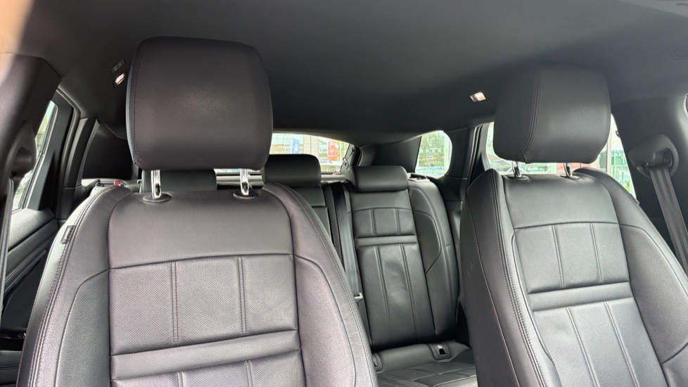 Land Rover Range Rover Evoque 1.5 P300e R-Dynamic SE 5dr Auto Hatchback - Image 43