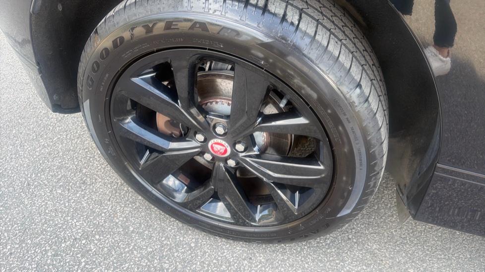 Jaguar I-Pace 294kW EV400 HSE Black 90kWh 5dr Auto 11kW Charger Electric Estate - Image 22