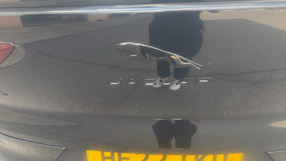 Jaguar I-Pace 294kW EV400 HSE Black 90kWh 5dr Auto 11kW Charger Electric Estate - Image 24