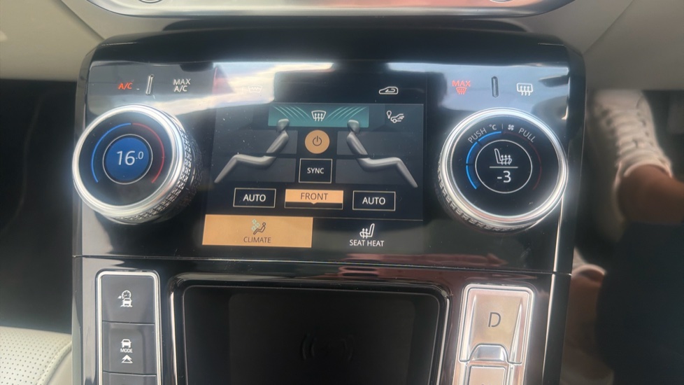 Jaguar I-Pace 294kW EV400 HSE Black 90kWh 5dr Auto 11kW Charger Electric Estate - Image 30