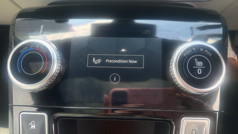 Jaguar I-Pace 294kW EV400 HSE Black 90kWh 5dr Auto 11kW Charger Electric Estate - Image 32