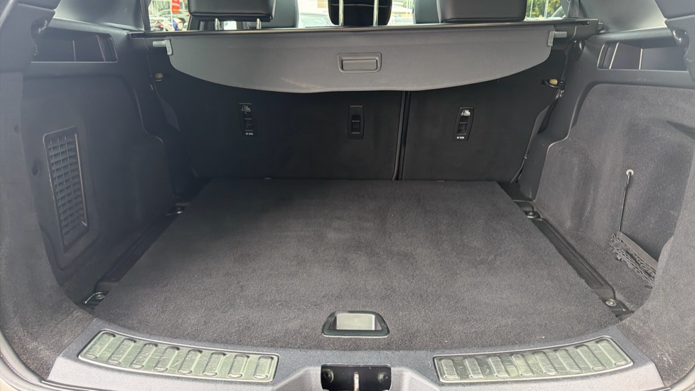 Land Rover Discovery Sport 2.0 D165 Urban Edition 5dr Auto [5 Seat] Diesel Station Wagon - Image 10