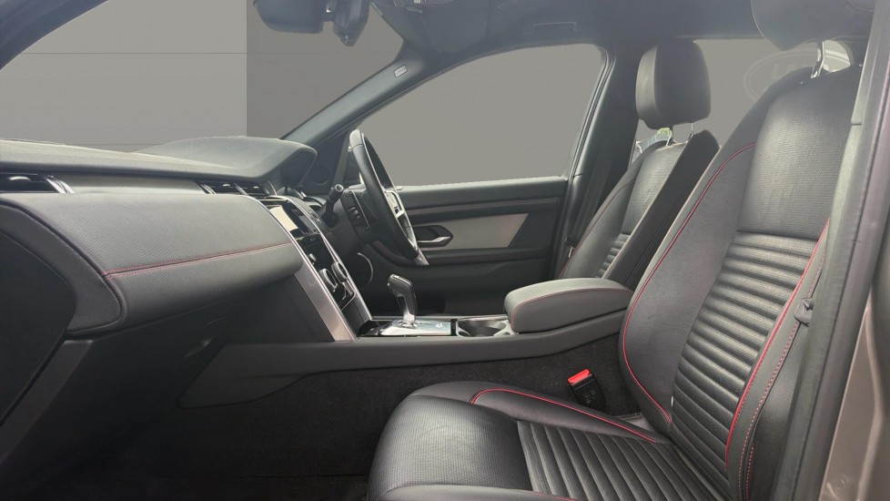 Land Rover Discovery Sport 1.5 P300e Urban Edition 5dr Auto [5 Seat] Station Wagon - Image 3