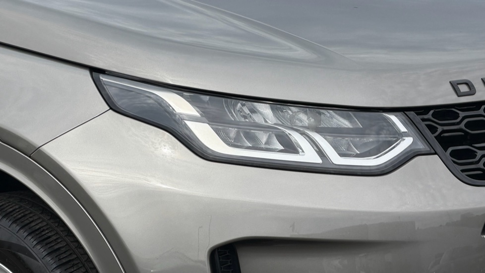 Land Rover Discovery Sport 1.5 P300e Urban Edition 5dr Auto [5 Seat] Station Wagon - Image 17