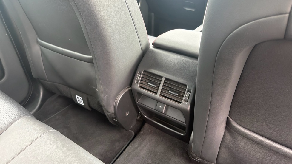 Land Rover Discovery Sport 1.5 P300e Urban Edition 5dr Auto [5 Seat] Station Wagon - Image 18