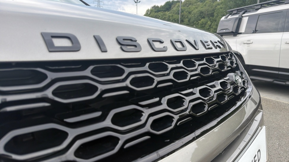 Land Rover Discovery Sport 1.5 P300e Urban Edition 5dr Auto [5 Seat] Station Wagon - Image 25