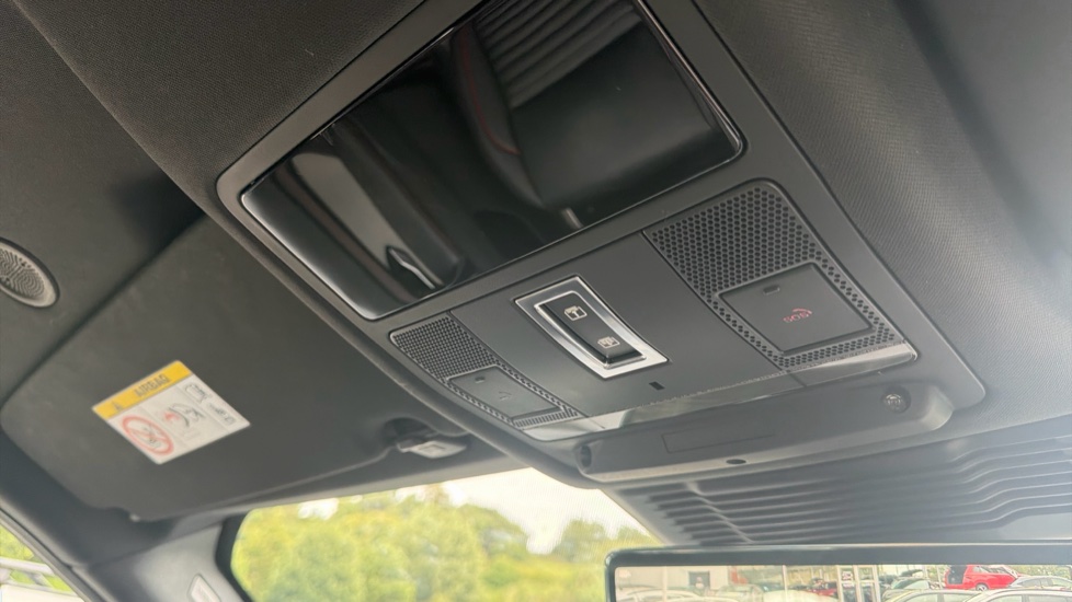 Land Rover Discovery Sport 1.5 P300e Urban Edition 5dr Auto [5 Seat] Station Wagon - Image 33