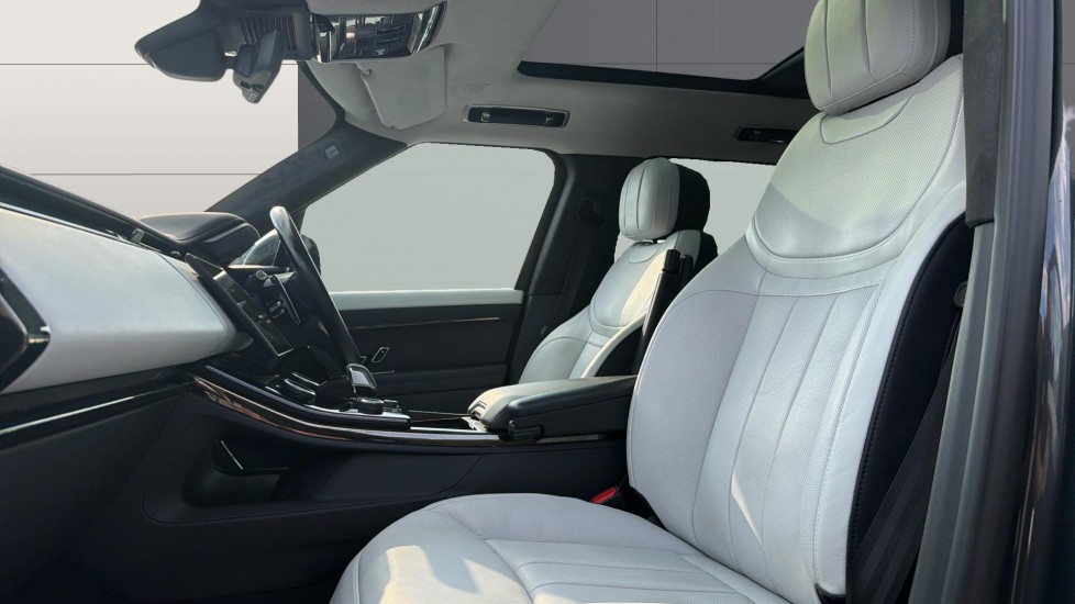 Land Rover Range Rover Sport 3.0 P440e Autobiography 5dr Auto Estate - Image 3