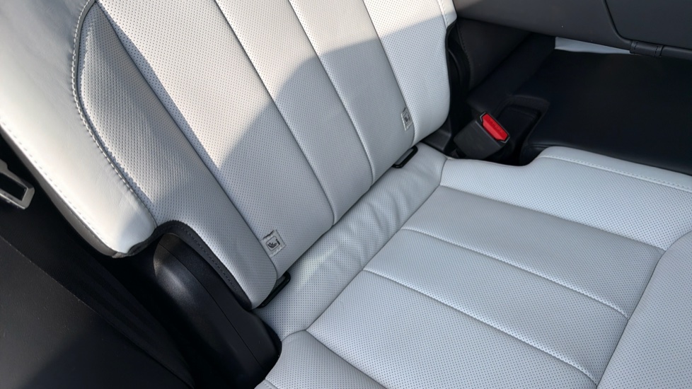 Land Rover Range Rover Sport 3.0 P440e Autobiography 5dr Auto Estate - Image 29