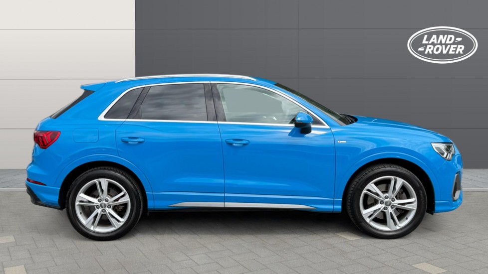 Audi Q3 45 TFSI Quattro S Line 5dr S Tronic Petrol Estate - Image 5