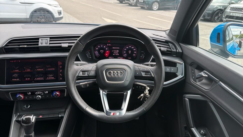Audi Q3 45 TFSI Quattro S Line 5dr S Tronic Petrol Estate - Image 15