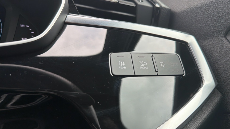 Audi Q3 45 TFSI Quattro S Line 5dr S Tronic Petrol Estate - Image 30