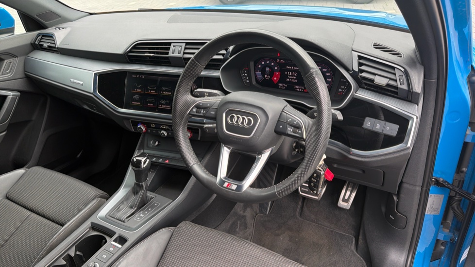 Audi Q3 45 TFSI Quattro S Line 5dr S Tronic Petrol Estate - Image 33