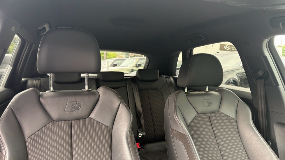 Audi Q3 45 TFSI Quattro S Line 5dr S Tronic Petrol Estate - Image 34