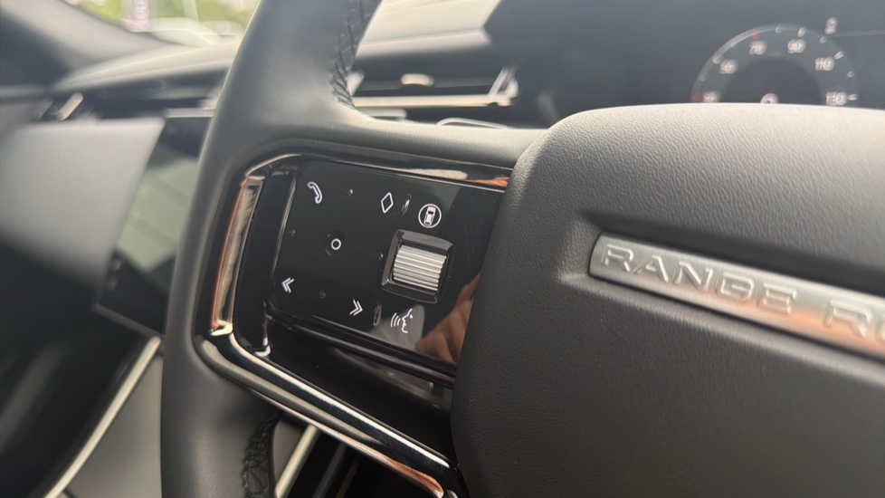 Land Rover Range Rover Velar 2.0 D200 MHEV Dynamic SE 5dr Auto Diesel Estate - Image 20