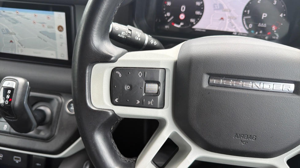 Land Rover Defender 3.0 D250 X-Dynamic SE 90 3dr Auto Diesel Estate - Image 21