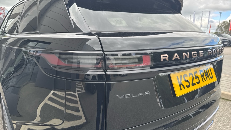 Land Rover Range Rover Velar 2.0 P400e Autobiography 5dr Auto [Revised] Estate - Image 19